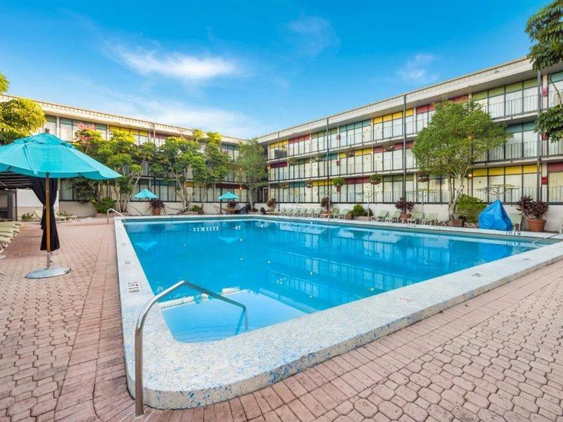 Quality Inn & Suites Conference Center Winter Haven Ngoại thất bức ảnh