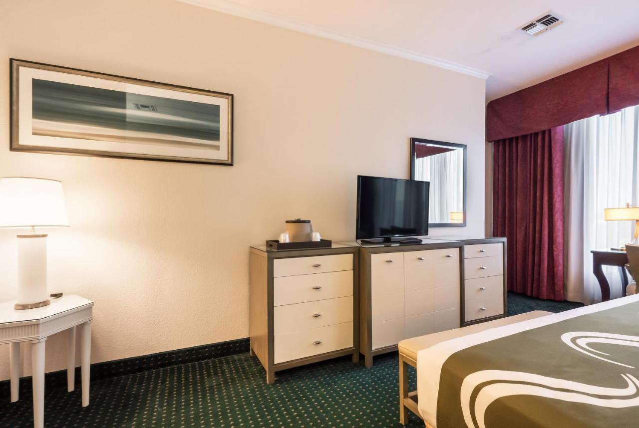 Quality Inn & Suites Conference Center Winter Haven Ngoại thất bức ảnh