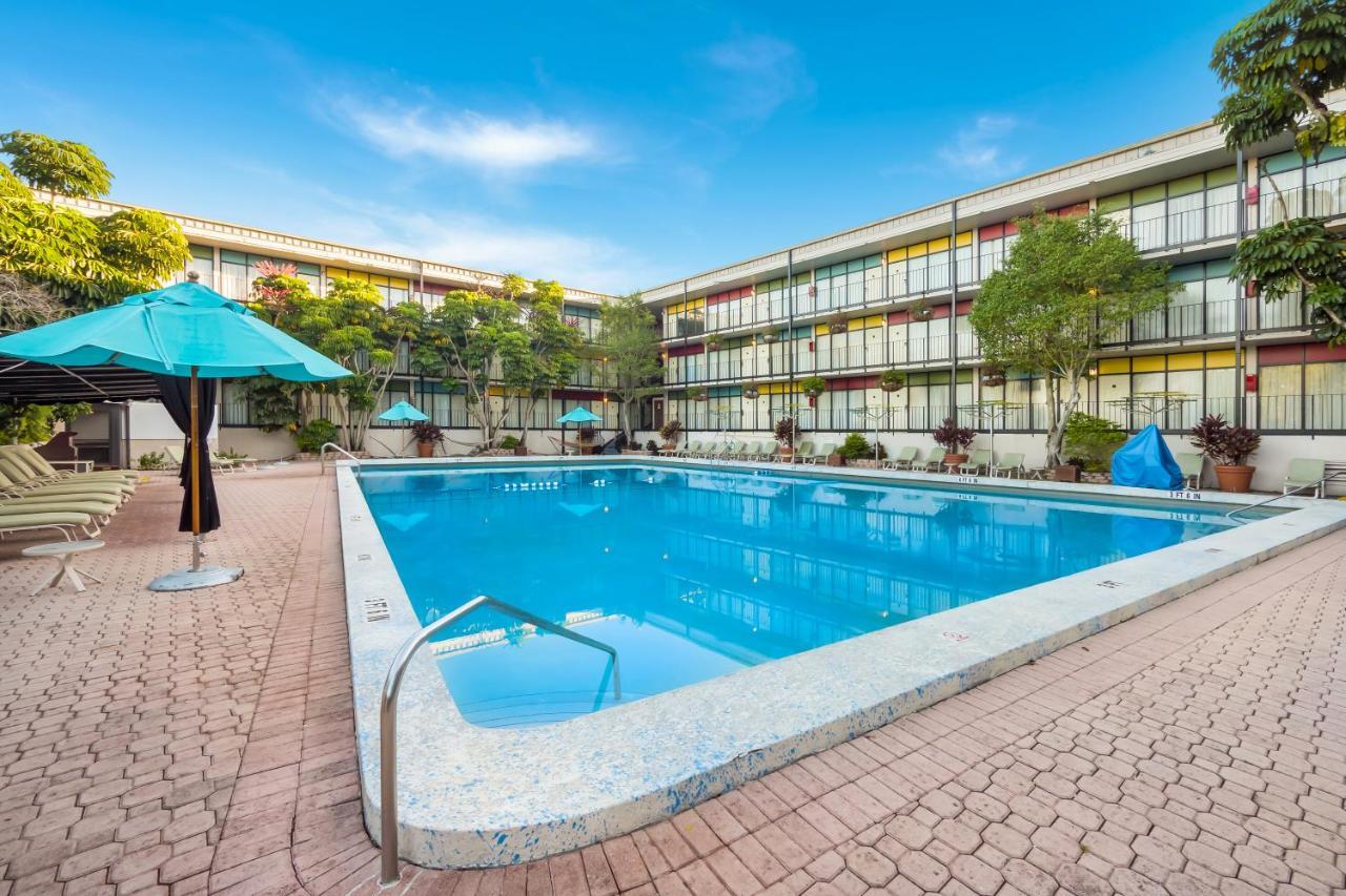 Quality Inn & Suites Conference Center Winter Haven Ngoại thất bức ảnh