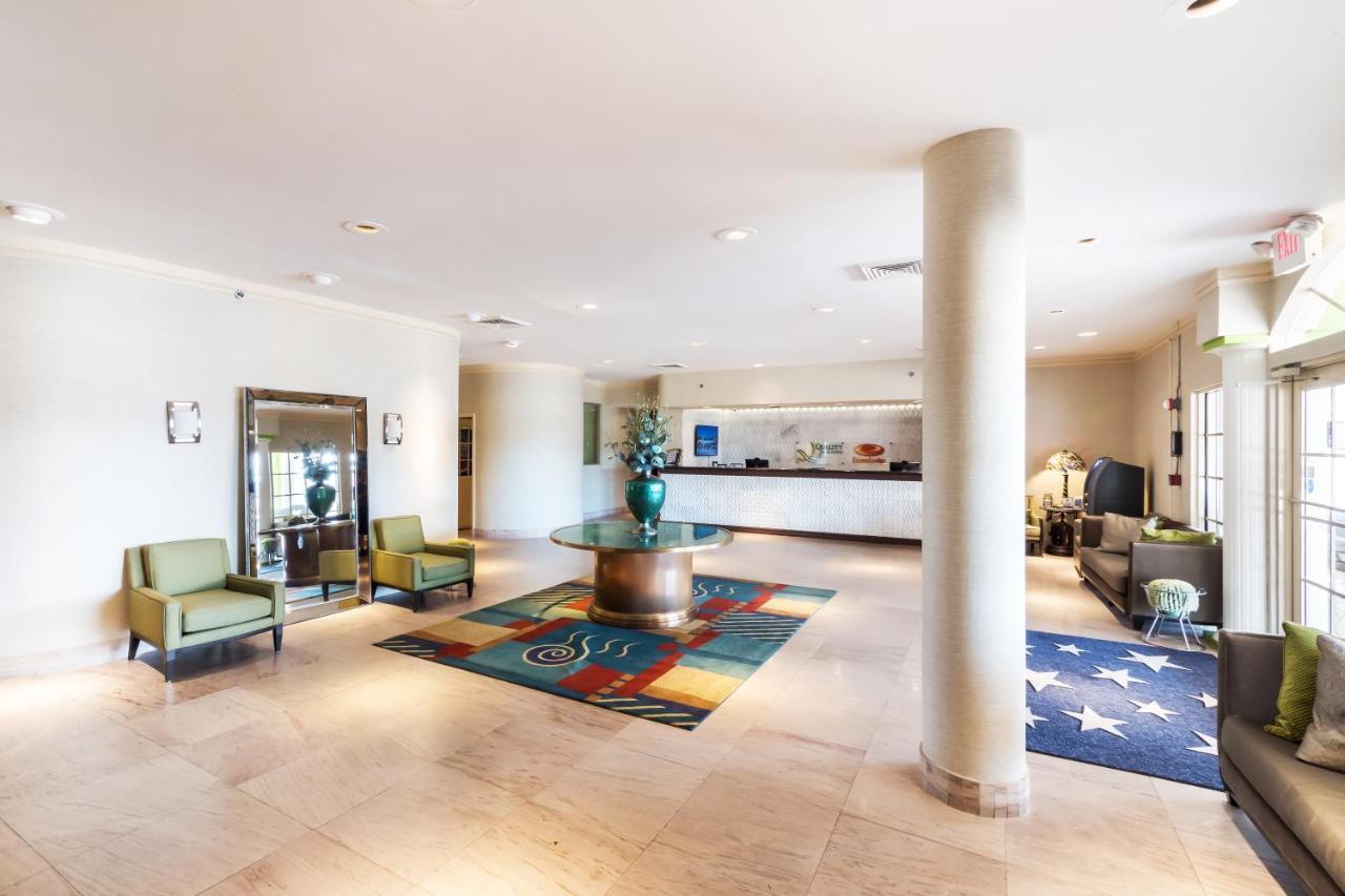 Quality Inn & Suites Conference Center Winter Haven Ngoại thất bức ảnh