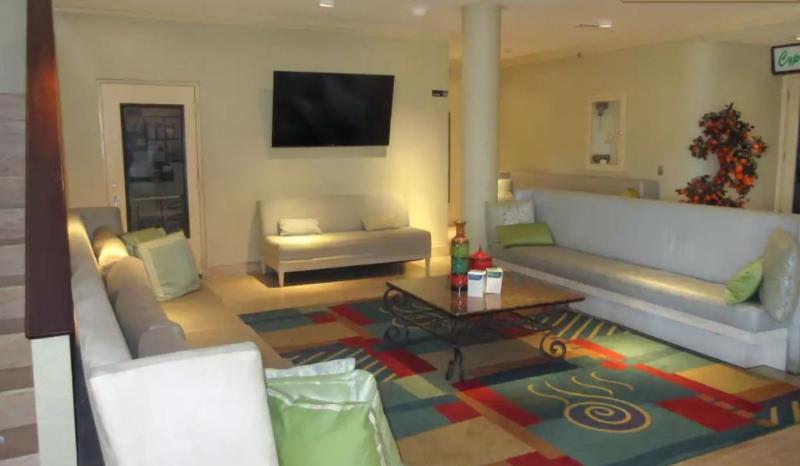 Quality Inn & Suites Conference Center Winter Haven Ngoại thất bức ảnh